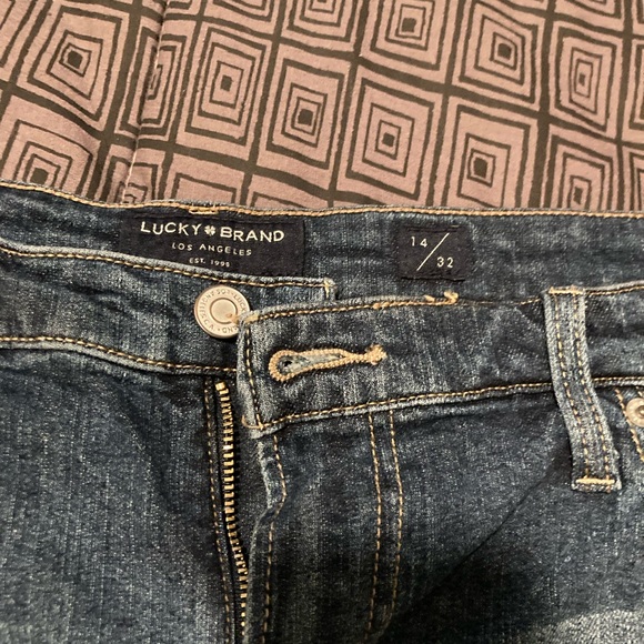 Lucky brand shorts - Picture 3 of 6